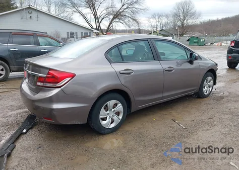 2015 Honda Civic Lx z USA, uszkodzony, nr VIN 19XFB2F50FE018257